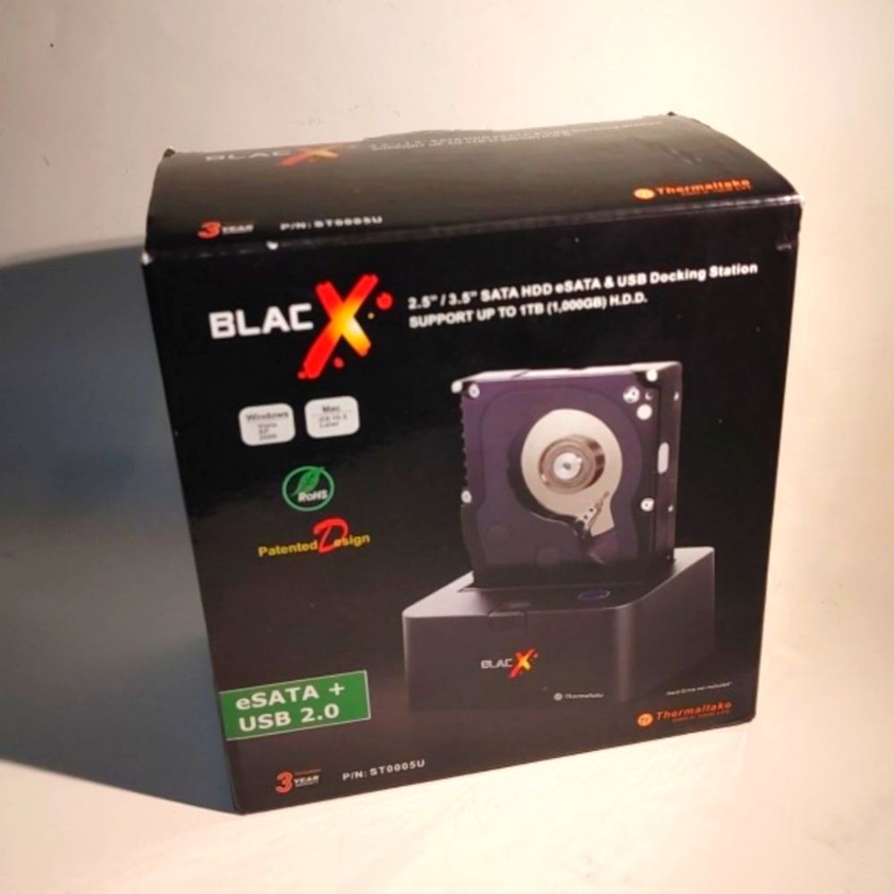 Thermaltake BlacX Dual 2.5" 3.5" SATA HDD eSATA USB2.0 Docking Station.Still